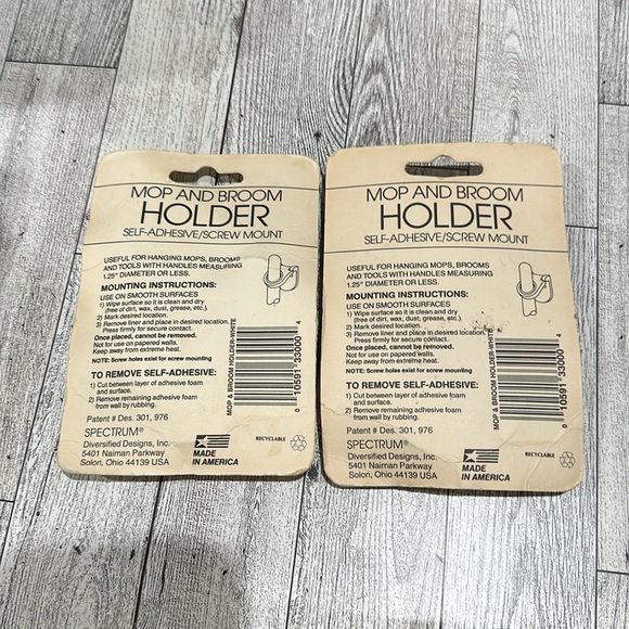 Spectrum Mop and Broom Holder Whit Set of 2 New in Packaging - Picture 2 of 2